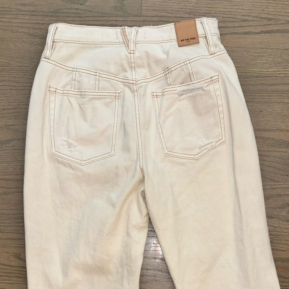 We The Free Ivory Cream High Waisted Distressed Jeans Womens size 29 Free People - Picture 12 of 14